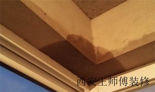 阳台窗户漏水怎么解决 这样做立马解决问题!