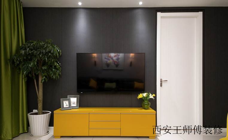 时尚现代家居电视背景墙装饰图