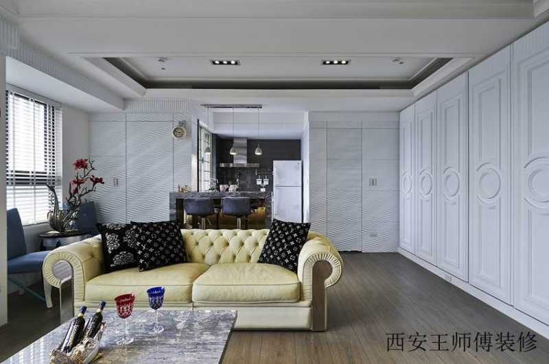 简欧风格家居双人沙发装饰图
