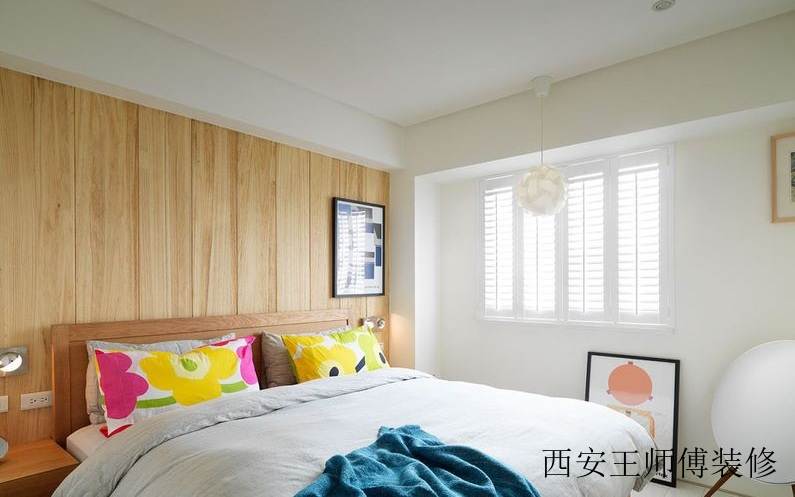 简约风格设计卧室床头实木背景墙设计效果图