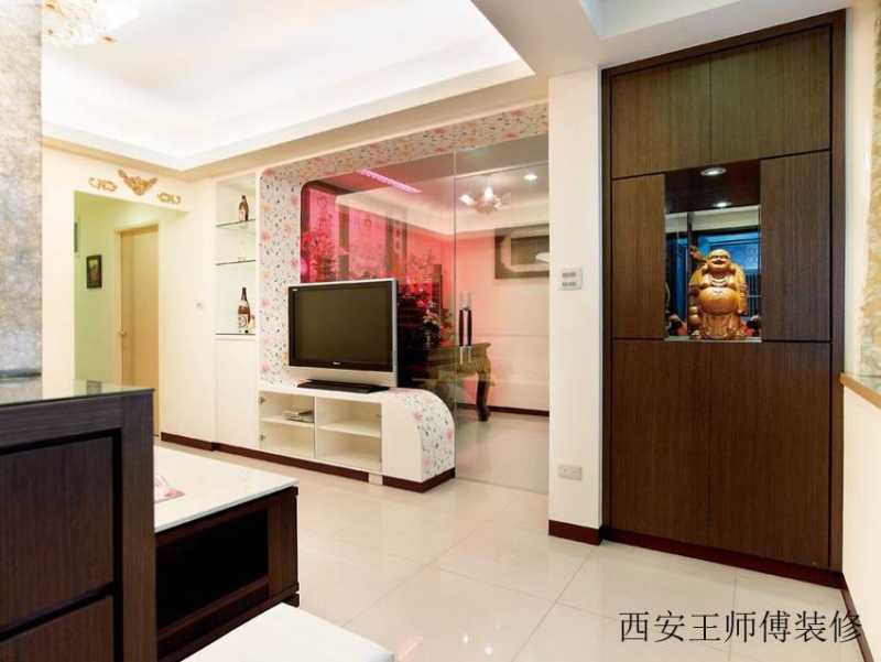 简约现代客厅玻璃门隔断设计