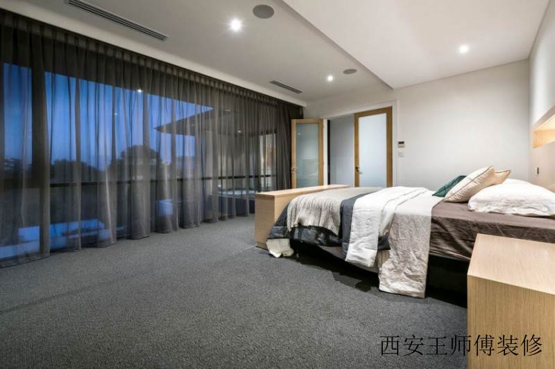 极简现代别墅卧室地毯装饰图