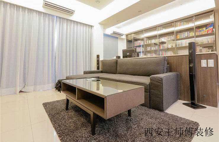 简约现代客厅窗帘装饰图