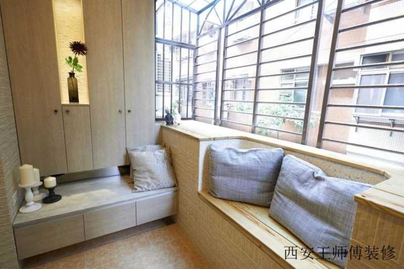 简约家居阳台飘窗效果图