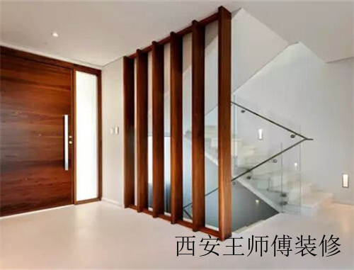 楼梯隔断要怎么设计 如何保持楼梯间的干净整洁 楼梯隔断要怎么设计 如何保持楼梯间的干净整洁