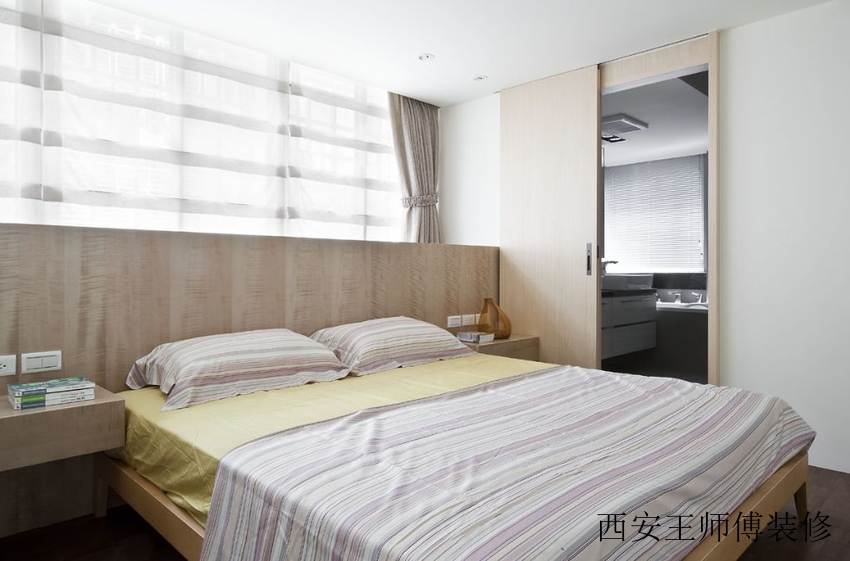 简洁日式卧室床头设计