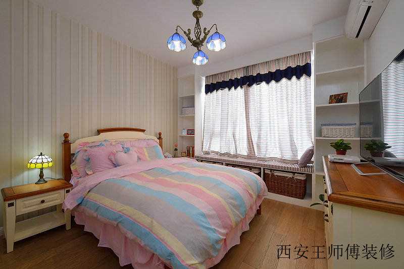粉嫩地中海风格卧室飘窗收纳柜一体设计装修图