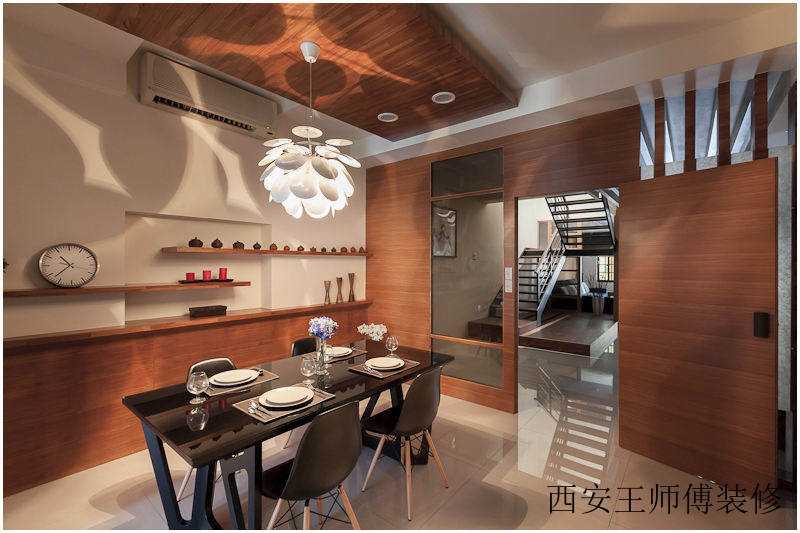 现代原木餐厅装修案例图