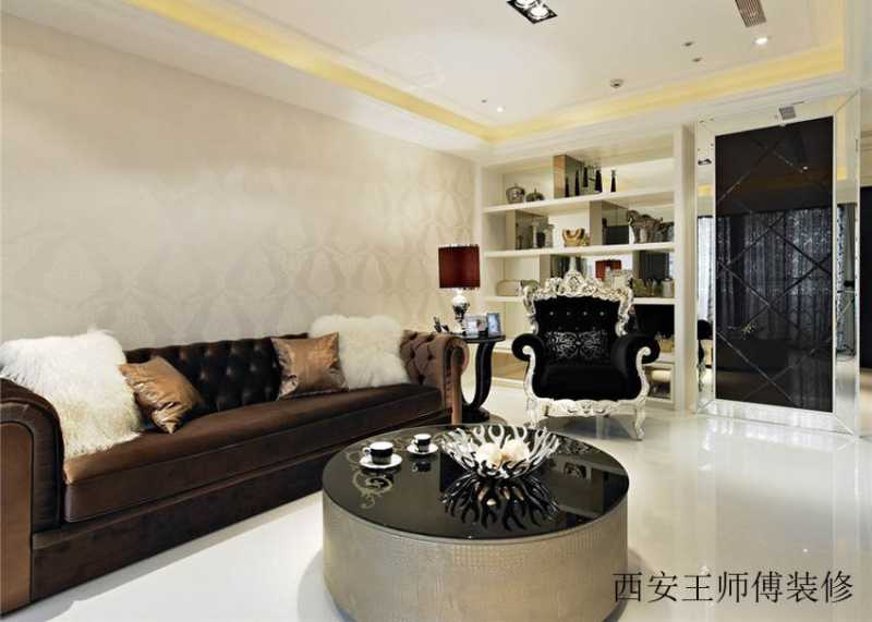 古典豪华欧式客厅圆形茶几装饰图