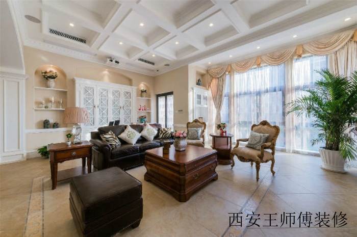 美式风格客厅方格吊顶效果图