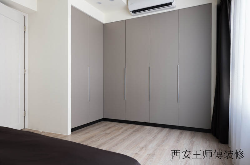 时尚现代家居灰色衣柜装饰图