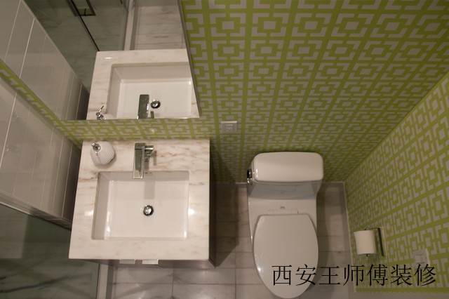 清新简约家居卫生间俯视图