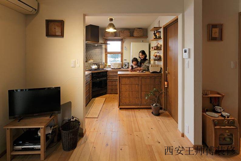 实木日式装修风格家居垭口设计