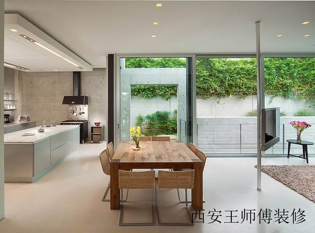 现代别墅餐厅实木餐桌椅设计