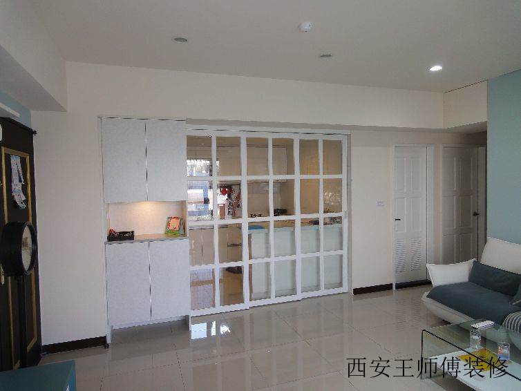 家居室内简约格拉门隔断图