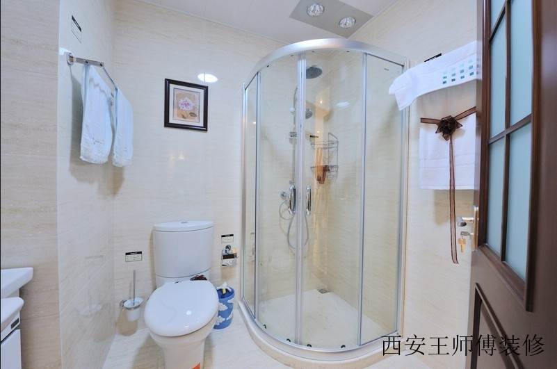 时尚简约现代卫生间淋浴房设计