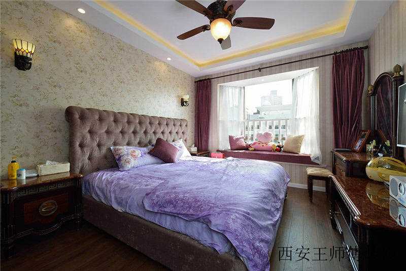 美式装修卧室飘窗效果图