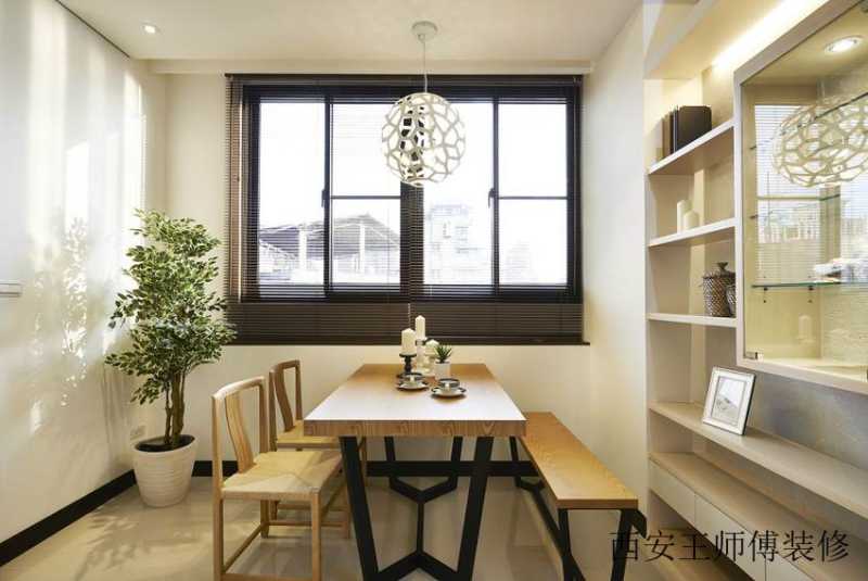 日式风格餐厅实木餐桌椅设计