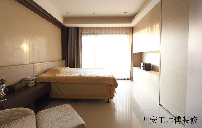温馨简约现代卧室装潢欣赏图