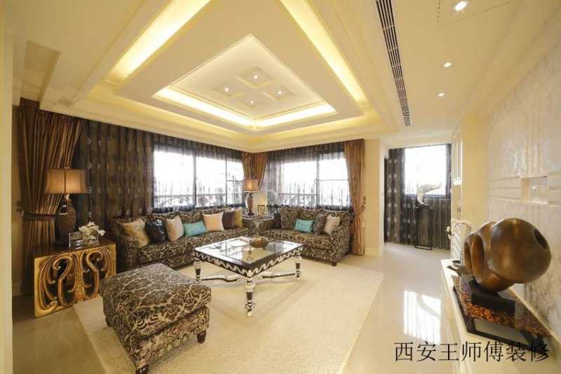 简洁美式客厅吊顶效果图