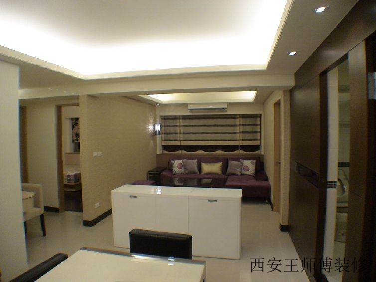 家装小户型室内 简约隔断柜设计