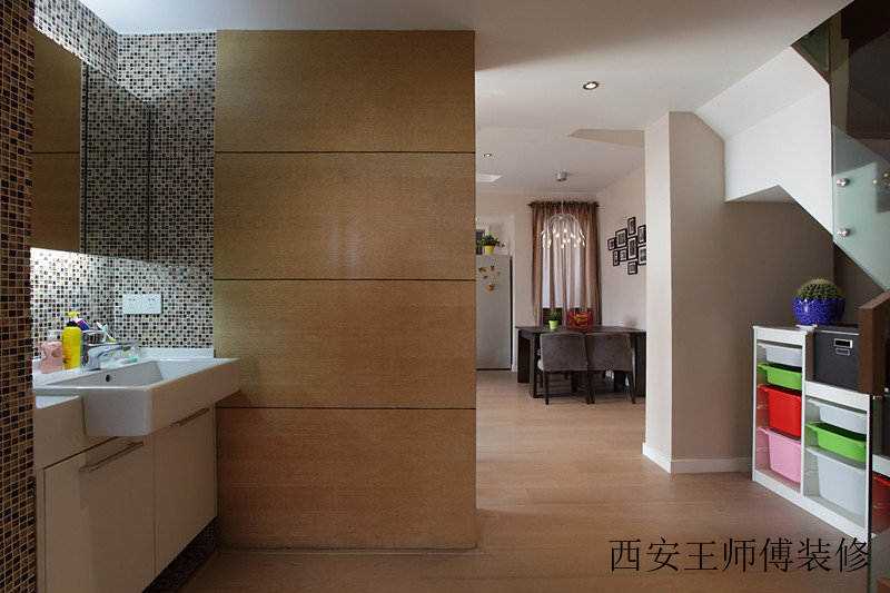 复式室内家装日式隔断墙设计