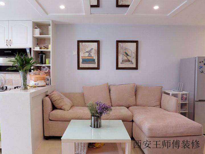现代小户型室内沙发摆放图