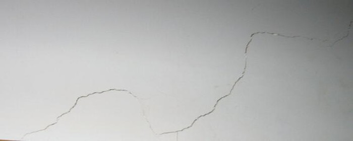 墙体开裂要补几次